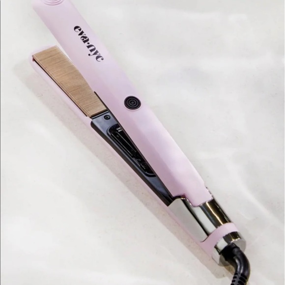 COPY - Eva Nyc limited edition flat iron new in special edition case ulta exclu… - Picture 8 of 11